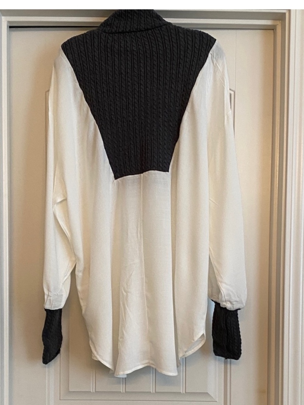 Zara Gray and White Tunic Top with Knit Detail